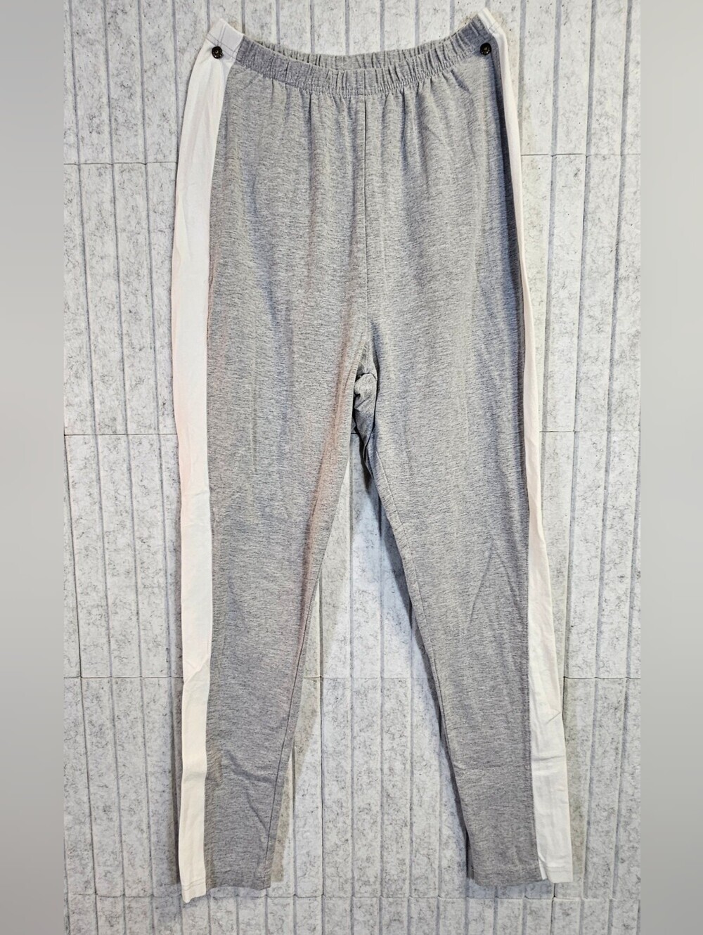 Roaman’s Women's 2-piece matching lounge set gray & white size M 14/16 - Picture 4 of 4